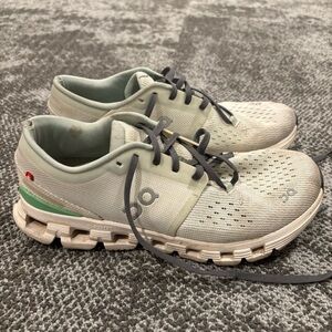 On Running Cloud X 4 Aloe Honeydew Running Shoes Womens U.S. 7.5